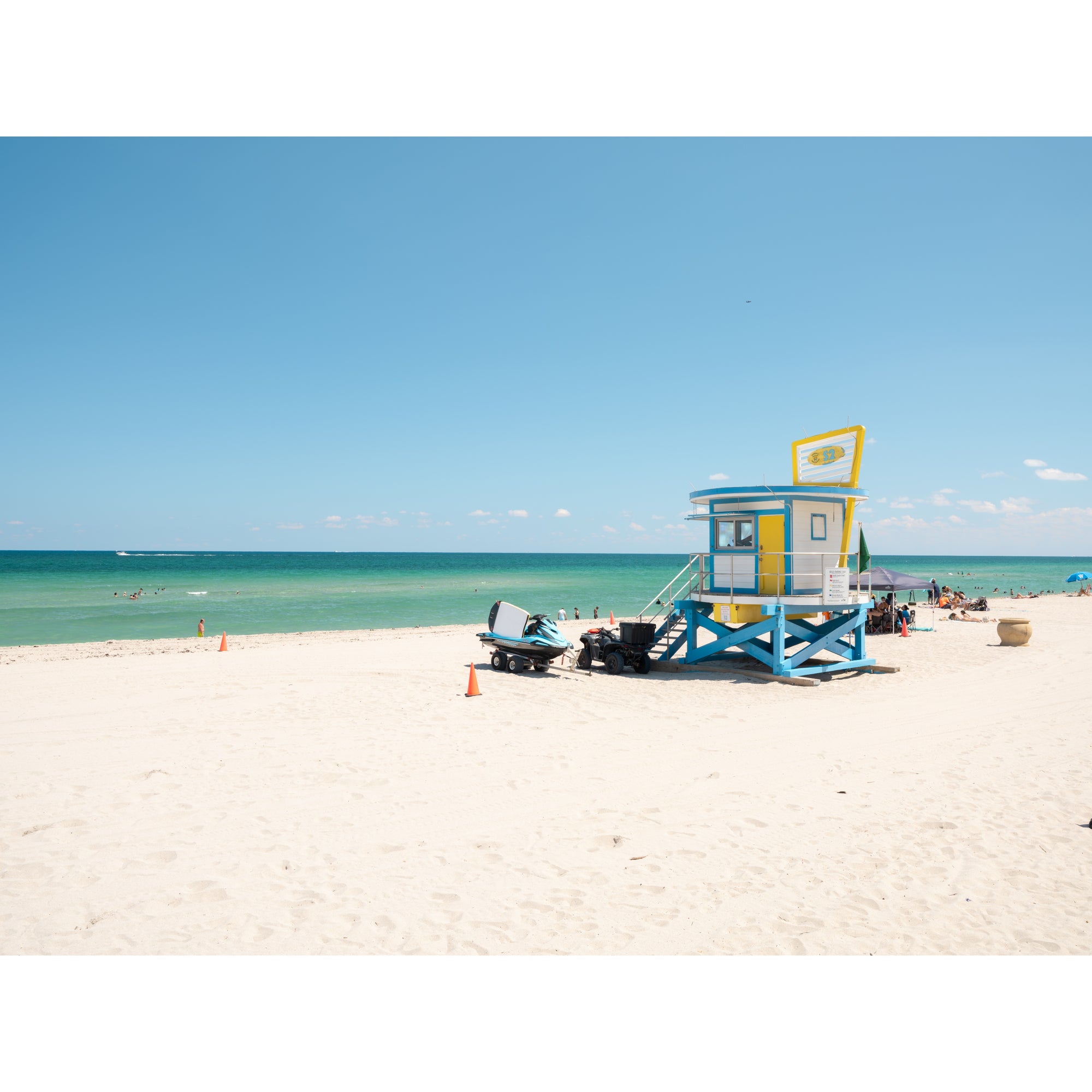 Retro Lifeguard Stand | Miami Beach